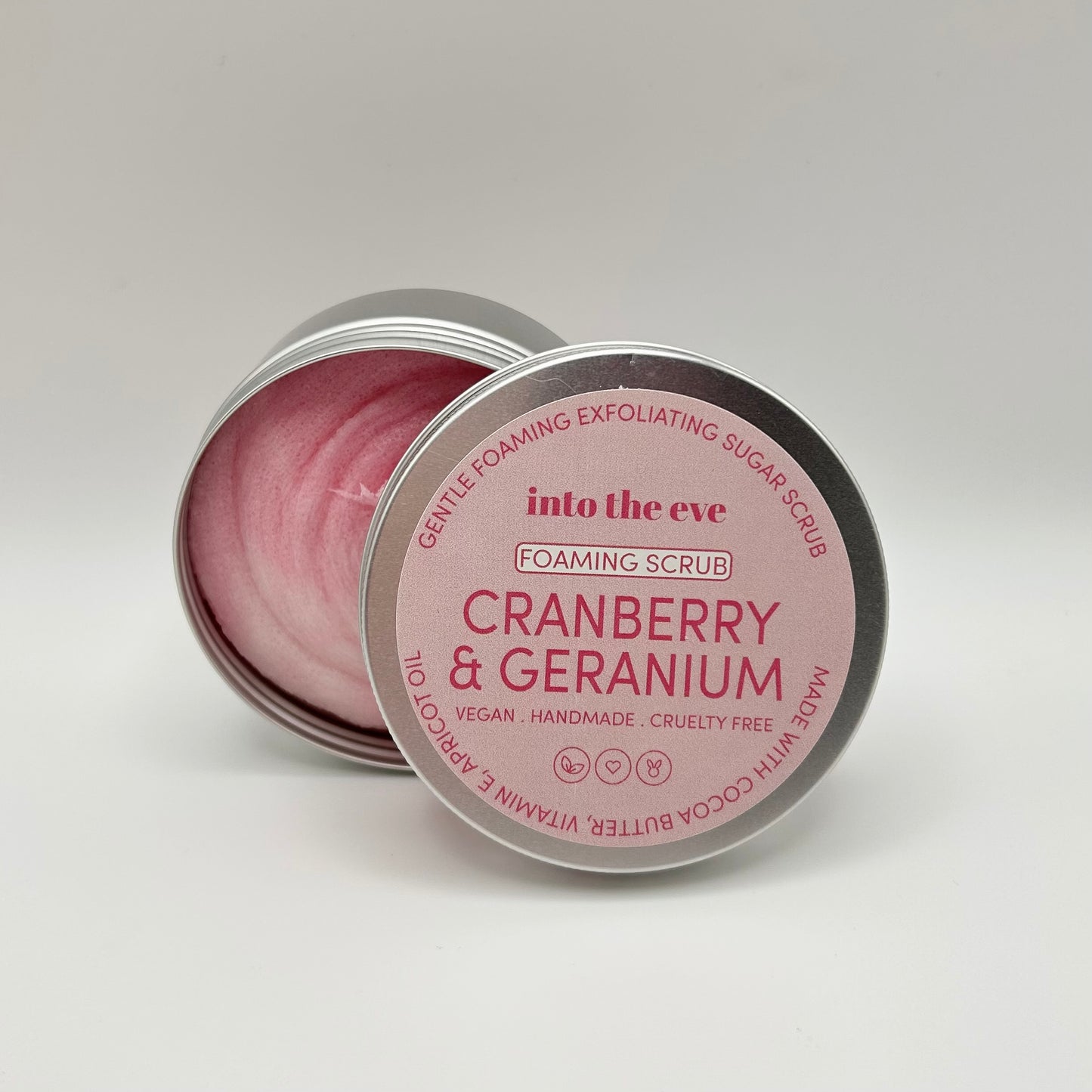 Cranberry & Geranium foaming sugar scrub