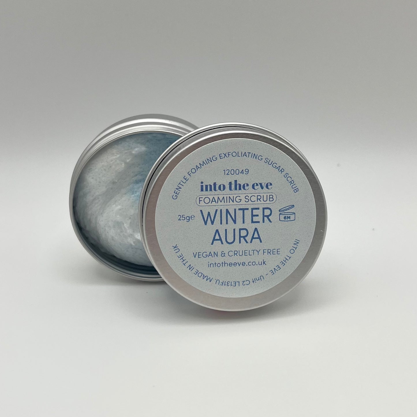 Winter Aura foaming sugar scrub